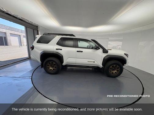 2025 Toyota 4Runner Hybrid Trailhunter