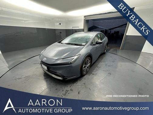 2025 Toyota Prius XLE