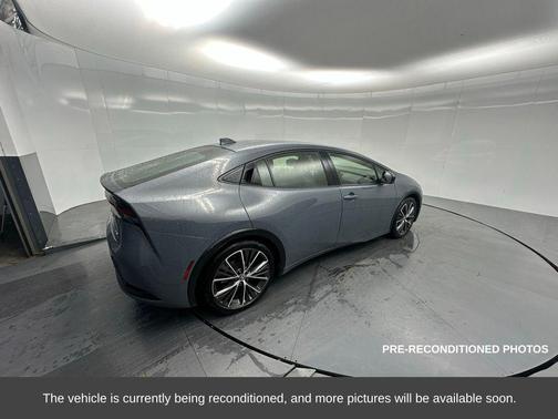 2025 Toyota Prius XLE