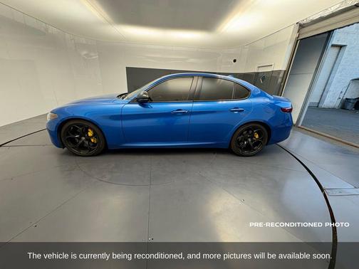 2019 Alfa Romeo Giulia Base
