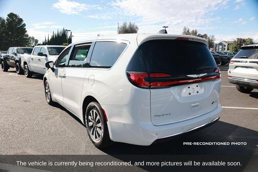 Bright White Clearcoat 2023 Chrysler Pacifica Hybrid Touring L