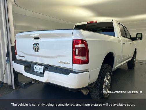 2024 RAM 2500 Laramie Crew Cab 4x4 6'4' Box