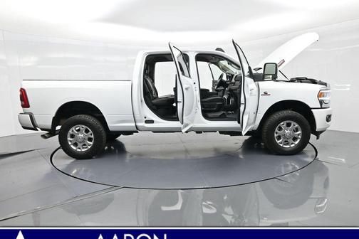 2024 RAM 2500 Laramie Crew Cab 4x4 6'4' Box