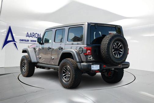 Granite Crystal Metallic Clearcoat 2026 Jeep Wrangler Rubicon