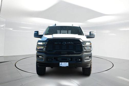2026 RAM 2500 Tradesman Crew Cab 4x4 6'4' Box