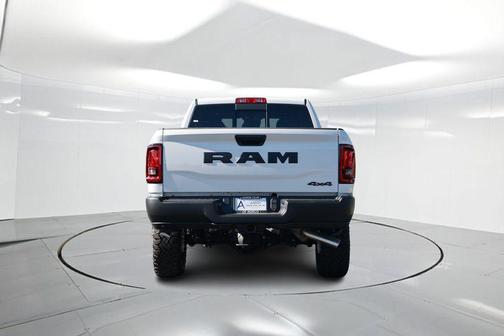 2026 RAM 2500 Tradesman Crew Cab 4x4 6'4' Box