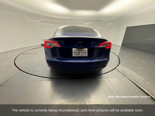 2022 Tesla Model 3 Standard Range