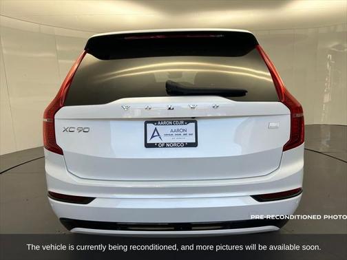 2023 Volvo XC90 Recharge Plug-In Hybrid T8 Plus Dark Theme 7-Seater