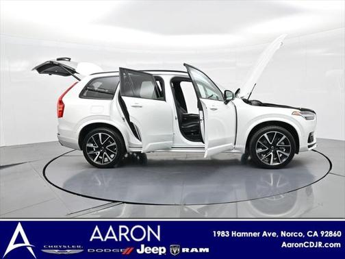 2023 Volvo XC90 Recharge Plug-In Hybrid T8 Plus Dark Theme 7-Seater