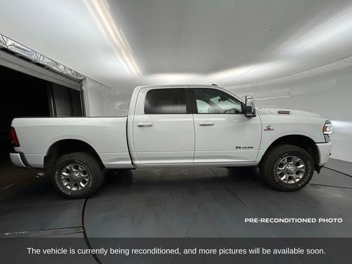 2024 RAM 2500 Laramie Crew Cab 4x4 6'4' Box