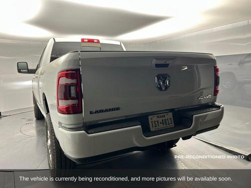 2024 RAM 2500 Laramie Crew Cab 4x4 6'4' Box