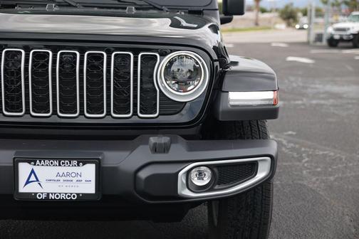 Black Clearcoat 2026 Jeep Wrangler 4-Door Sahara 4x4