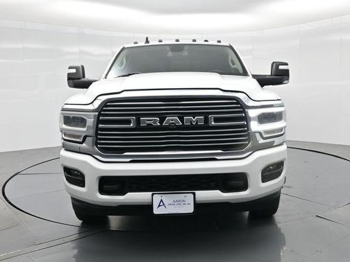 2024 RAM 3500 Laramie Crew Cab 4x4 8' Box