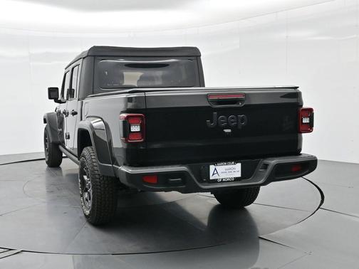 2021 Jeep Gladiator Willys 4x4