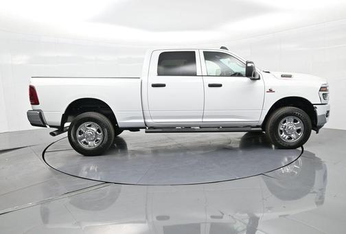 2025 RAM 2500 Tradesman Crew Cab 4x4 6'4' Box