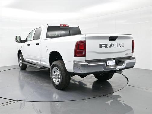 2025 RAM 2500 Tradesman Crew Cab 4x4 6'4' Box