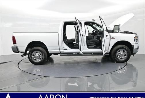 2025 RAM 2500 Tradesman Crew Cab 4x4 6'4' Box