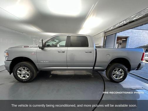 2024 RAM 2500 Laramie Crew Cab 4x4 6'4' Box