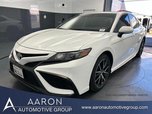 2021 Toyota Camry SE