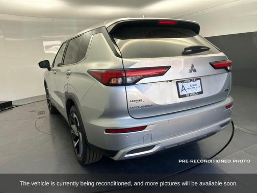 2023 Mitsubishi Outlander SE Special Edition 2WD