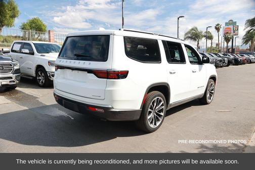 Bright White Clearcoat 2022 Jeep Wagoneer Series III 4x4