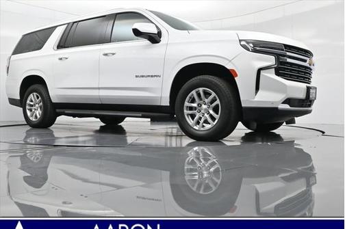 2023 Chevrolet Suburban LT