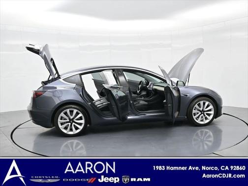 2020 Tesla Model 3 Standard Range