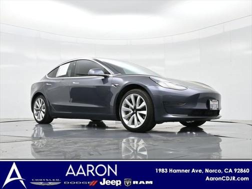 2020 Tesla Model 3 Standard Range