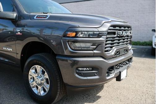 2025 RAM 2500 Big Horn Crew Cab 4x4 6'4' Box