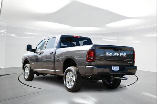 2025 RAM 2500 Big Horn Crew Cab 4x4 6'4' Box