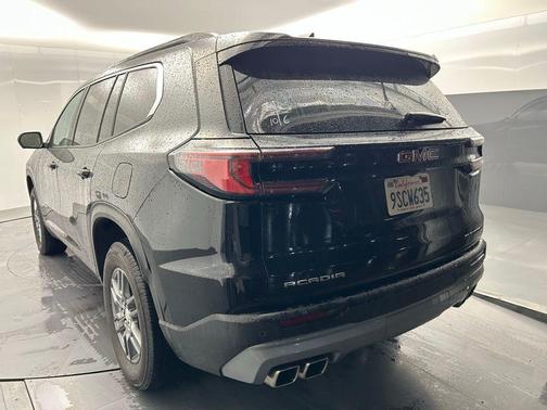 2025 GMC Acadia FWD Elevation