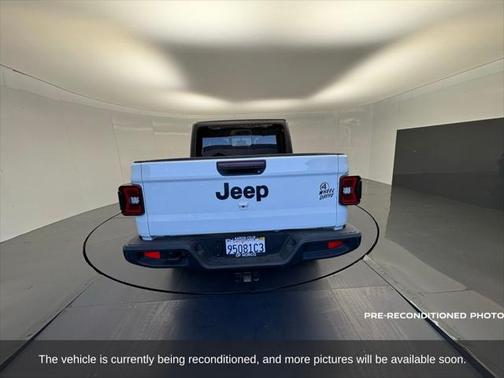 2021 Jeep Gladiator Sport