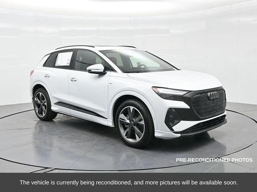 2024 Audi Q4 e-tron Premium Plus 55 quattro