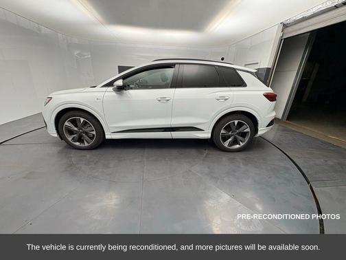 2024 Audi Q4 e-tron Premium Plus 55 quattro