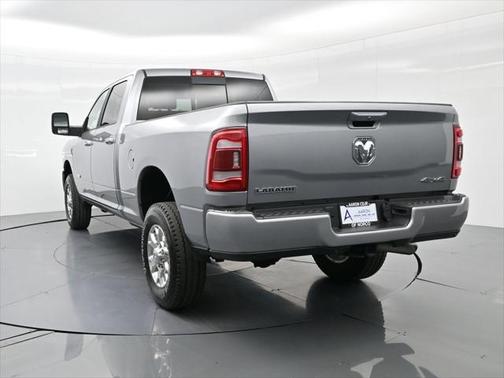 2024 RAM 2500 Laramie Crew Cab 4x4 6'4' Box