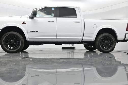 2025 RAM 3500 Limited Crew Cab 4x4 6'4' Box