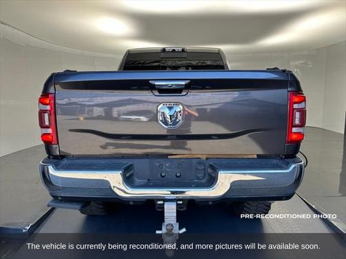 2020 RAM 2500 Laramie Crew Cab 4X4 6'4' Box