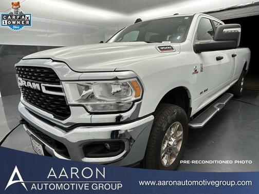2024 RAM 3500 Big Horn Crew Cab 4x4 8' Box