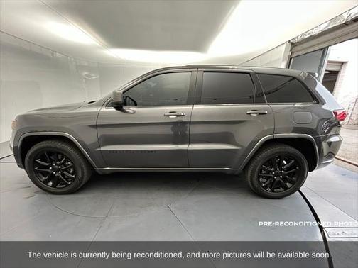 2021 Jeep Grand Cherokee Laredo