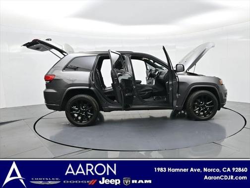 2021 Jeep Grand Cherokee Laredo