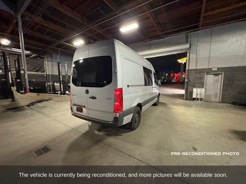 2023 Mercedes-Benz Sprinter 2500 Crew 144 WB