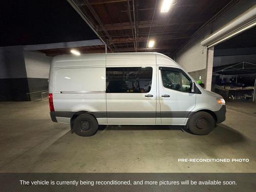 2023 Mercedes-Benz Sprinter 2500 Crew 144 WB
