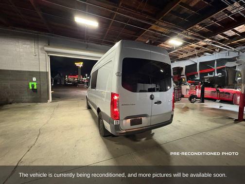 2023 Mercedes-Benz Sprinter 2500 Crew 144 WB
