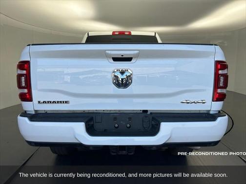2024 RAM 2500 Laramie Crew Cab 4x4 6'4' Box