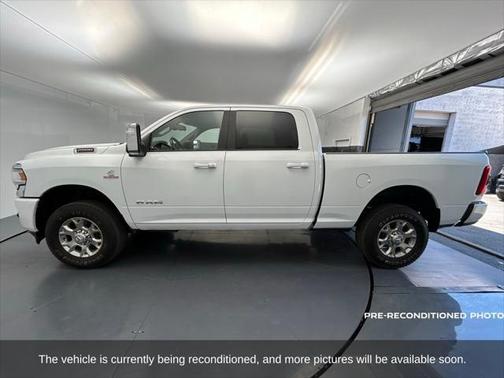 2024 RAM 2500 Laramie Crew Cab 4x4 6'4' Box