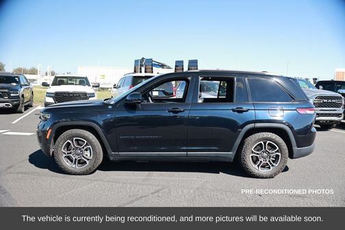 2022 Jeep Grand Cherokee 4xe Trailhawk