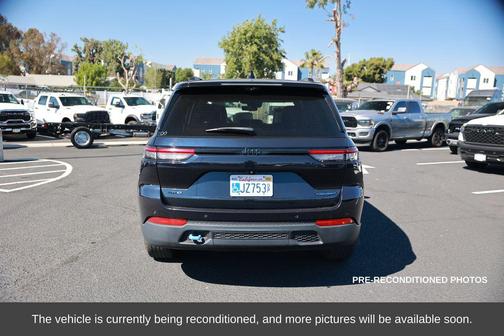 2022 Jeep Grand Cherokee 4xe Trailhawk