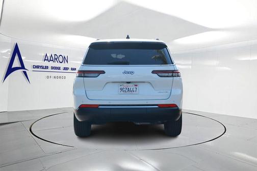 Bright White Clearcoat 2023 Jeep Grand Cherokee L Limited