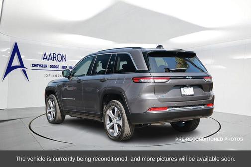 Baltic Gray Metallic Clearcoat 2024 Jeep Grand Cherokee 4xe Base
