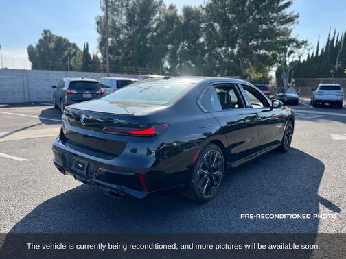 Black Sapphire Metallic 2023 BMW 760 i xDrive